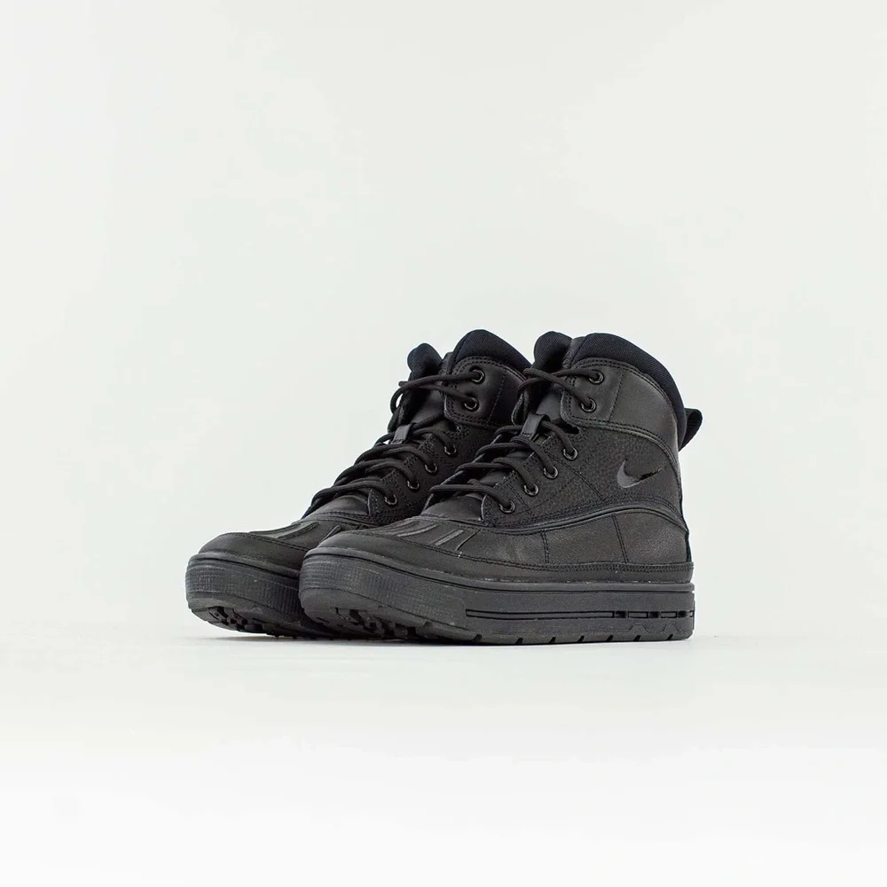 KIDS NIKE WOODSIDE 2 HIGH ACG BOOTS GRADE-SCHOOL new with box size 4y and 5.5y
